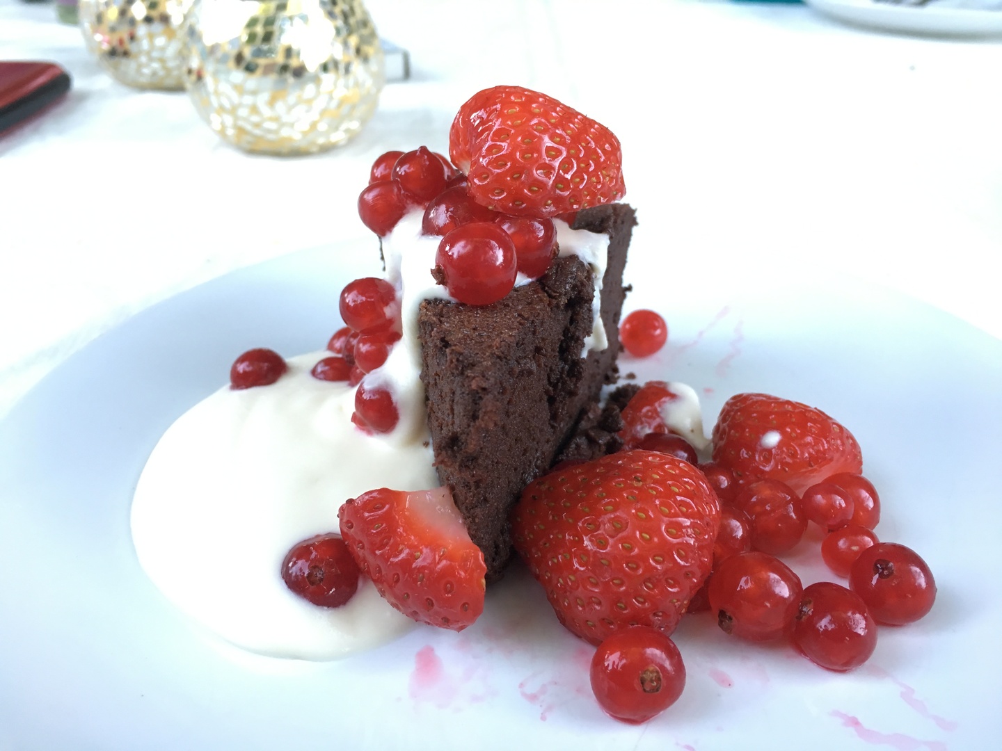 MOUSSE-AU-CHOCOLAT-KUCHEN MOUSSE-AU-CHOCOLAT-KUCHEN